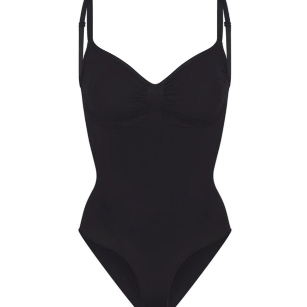 BRAND NEW SEAMLESS SCULPT THONG BODYSUIT | ONYX × 1. SIZE XXS. STRONG HOLD